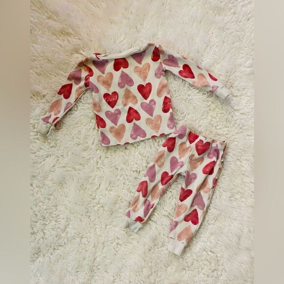 Rabbit Bear 2 Piece Heart Set Size 24 Months - Picture 1 of 3